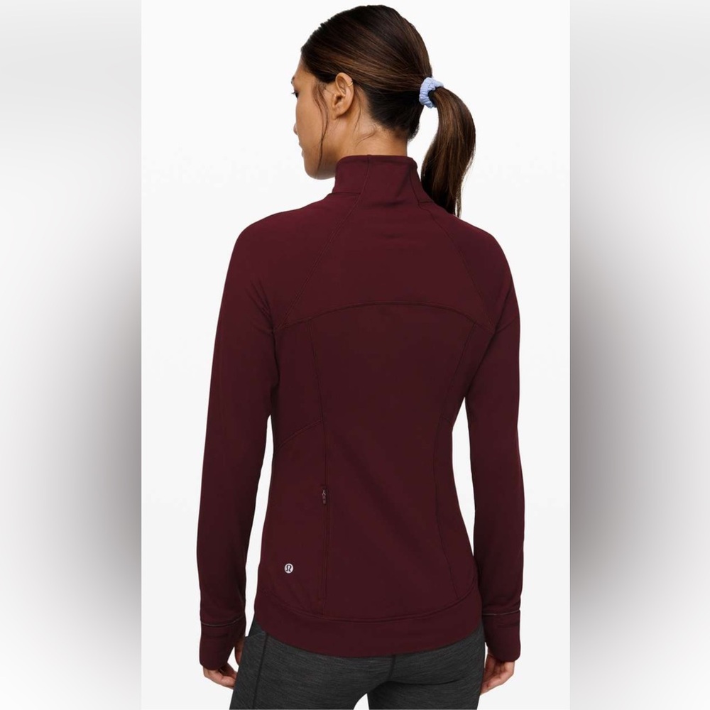 Lululemon Outrun the Elements 1/2 Zip